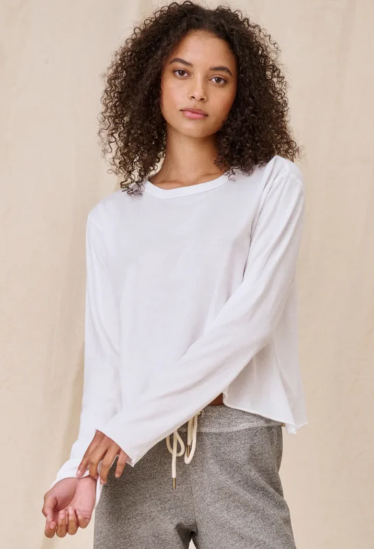 Women's Blouse with U-Shaped NeckThe Long Sleeve Crop Tee