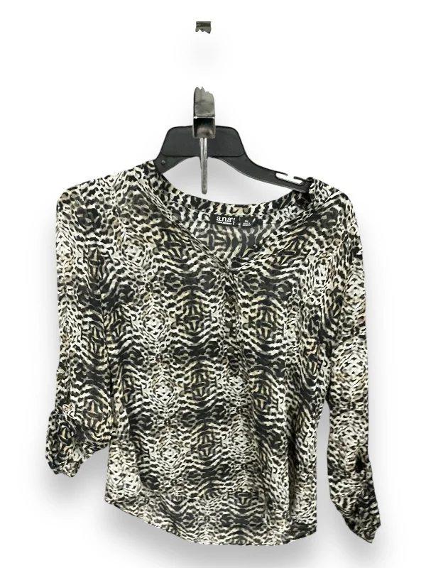 Women's Blouse with Sweetheart NeckBlouse Long Sleeve By Ana In Animal Print, Size: M