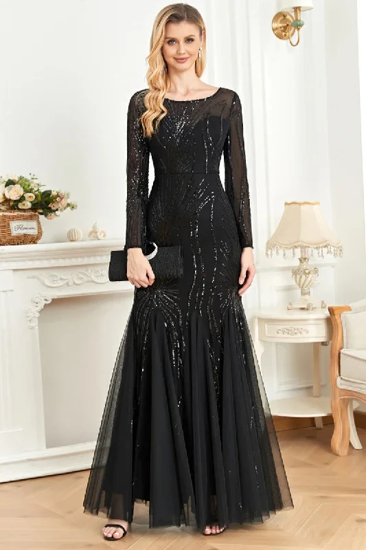 Women's Cap-Sleeve DressesCaptivating Glam Sequin Long Sleeve Maxi Dress