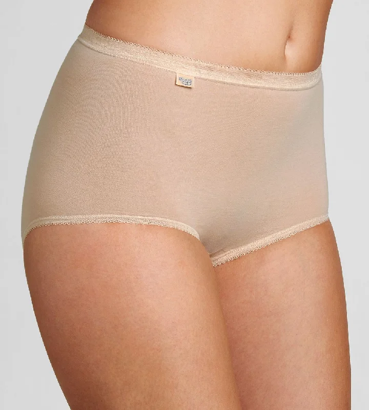 moisture-wicking silk panties for hot and humid weathersloggi Basic+ Maxi 10005037 0026 SKIN